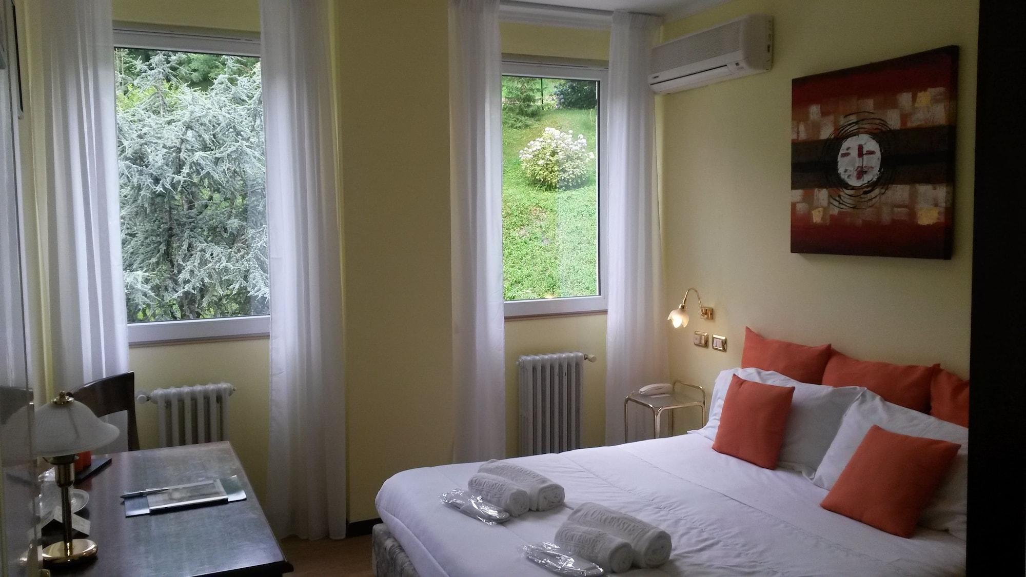 Hotel Villa Delle Ortensie Sant'Omobono Terme Ngoại thất bức ảnh