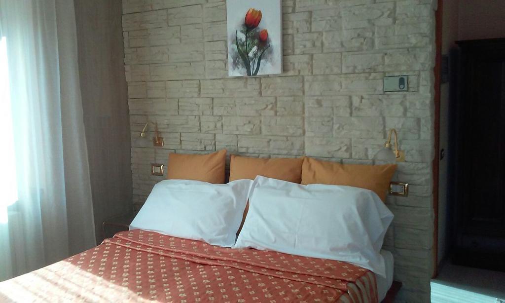 Hotel Villa Delle Ortensie Sant'Omobono Terme Ngoại thất bức ảnh