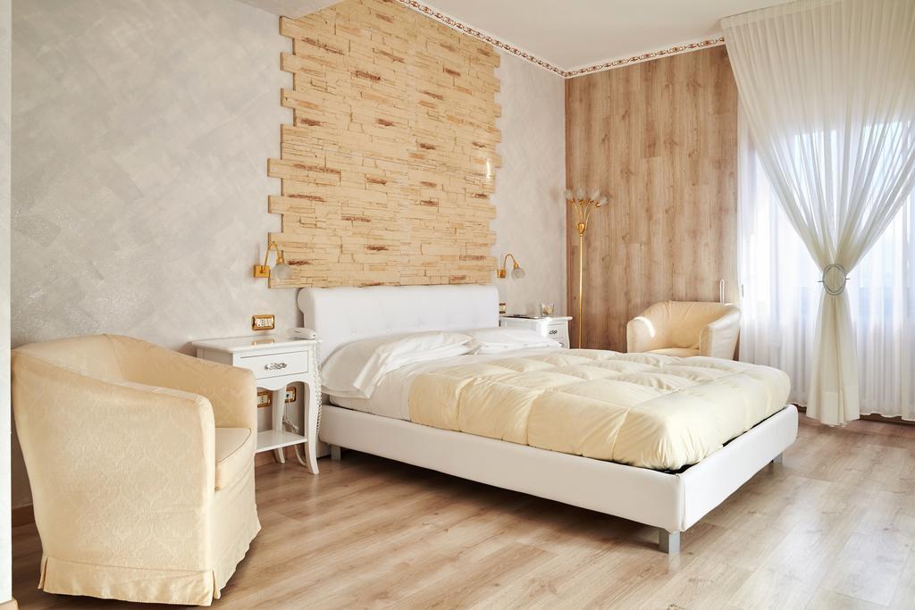 Hotel Villa Delle Ortensie Sant'Omobono Terme Ngoại thất bức ảnh