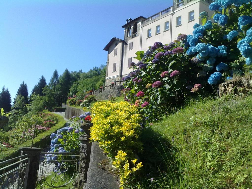 Hotel Villa Delle Ortensie Sant'Omobono Terme Ngoại thất bức ảnh